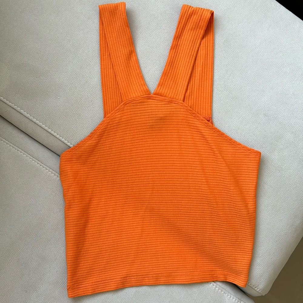 Orange Cute Top Barely used Size Medium